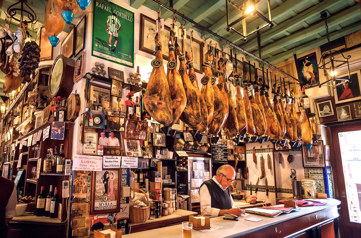 Los sénior andaluces, los que más ayudan económicamente a sus familiares de España Los sénior andaluces, los que más ayudan económicamente a sus familiares de España