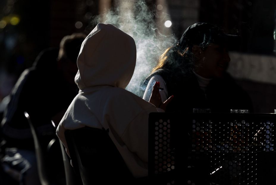 La OMS alerta: el vapeo supera al tabaco en los jóvenes La OMS alerta: el vapeo supera al tabaco en los jóvenes