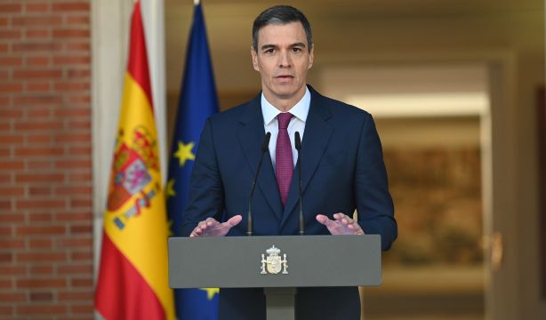 Pedro Sánchez no dimite: "He decidido seguir"