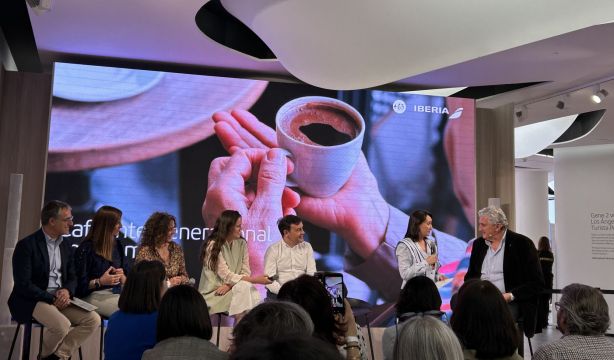 Iberia y Romay destacan el valor de los equipos intergeneracionales: "Estáis renovando la ilusión"