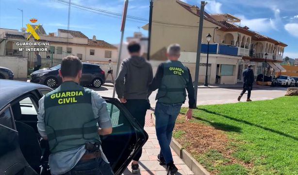 Detenidos dos delincuentes por asaltar a 4 personas mayores