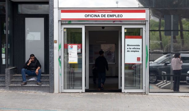 Requisitos para cobrar el 'miniparo' del SEPE de 500 euros para mayores de 52 años