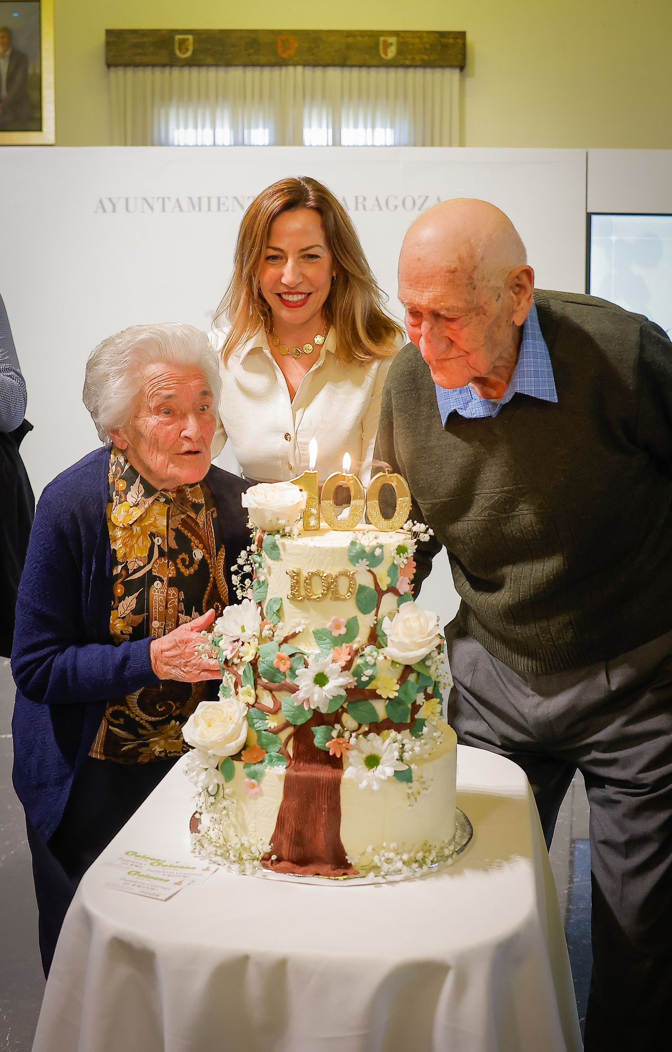 Zaragoza rinde homenaje a los mayores que cumplen 100 años este 2024