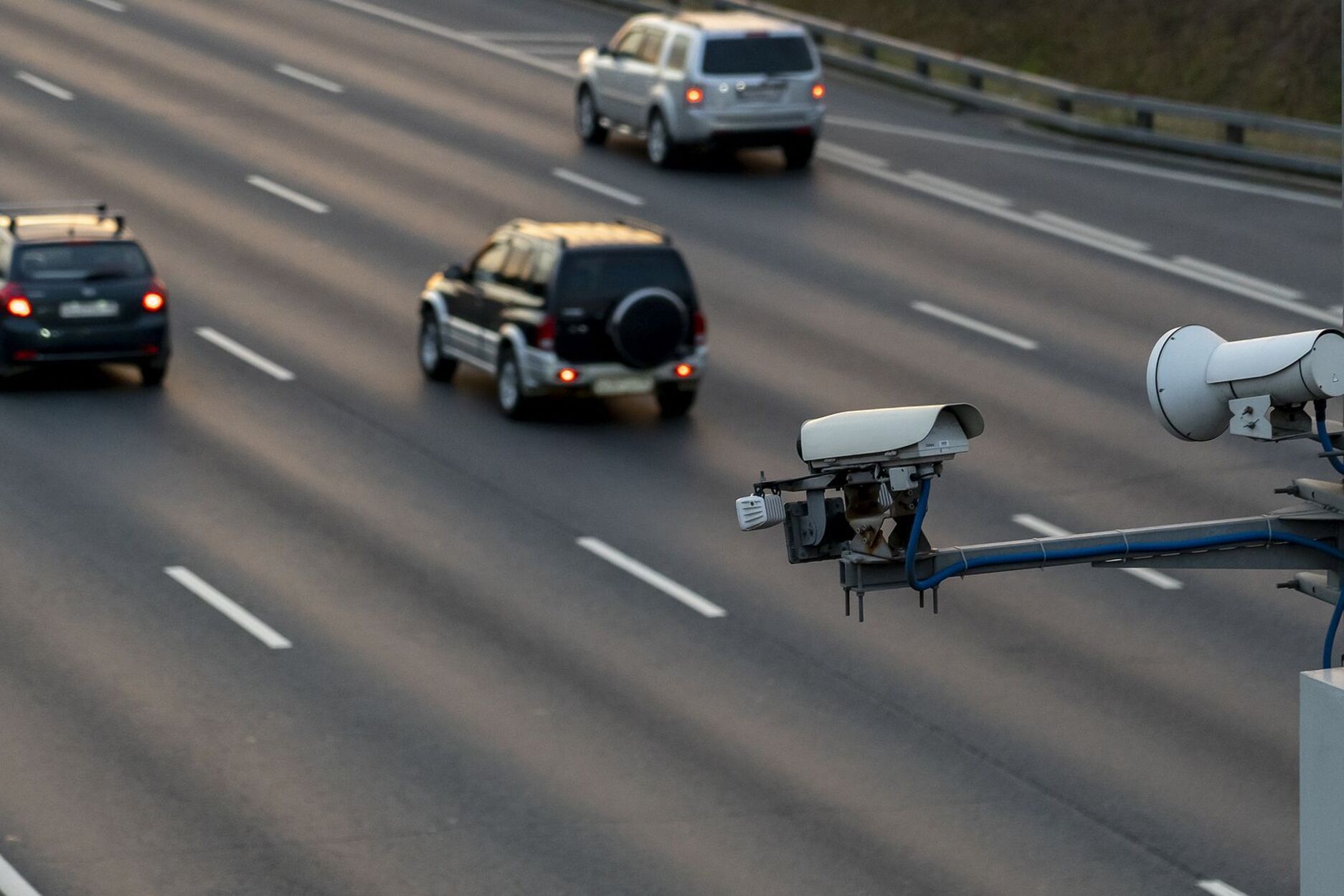 Novedades en los radares de la DGT: esta es la nueva velocidad a la que saltan