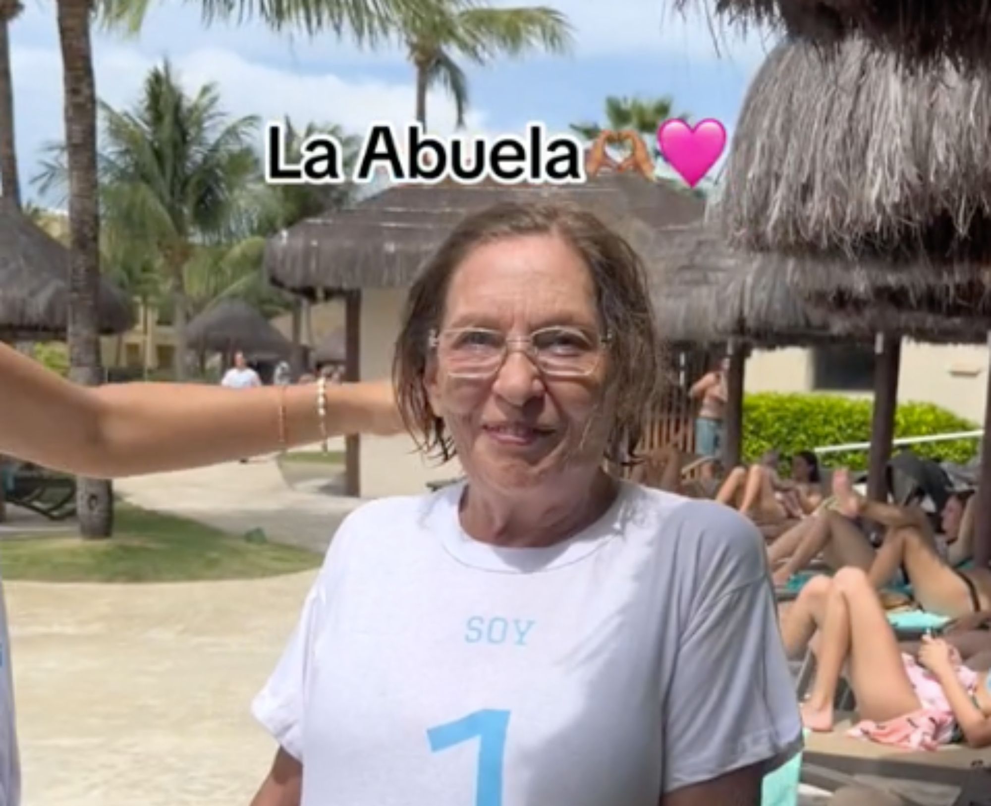 VÍDEO: La abuela invita a los 33 miembros de la familia de vacaciones y el viaje se hace viral (TikTok)