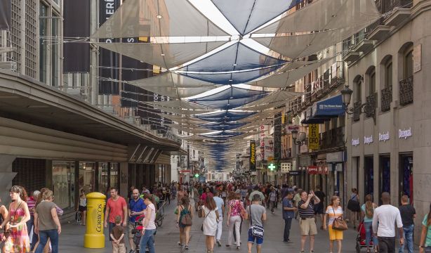 España entra por primera vez en el top 10 de mejores destinos para emigrar en 2026
