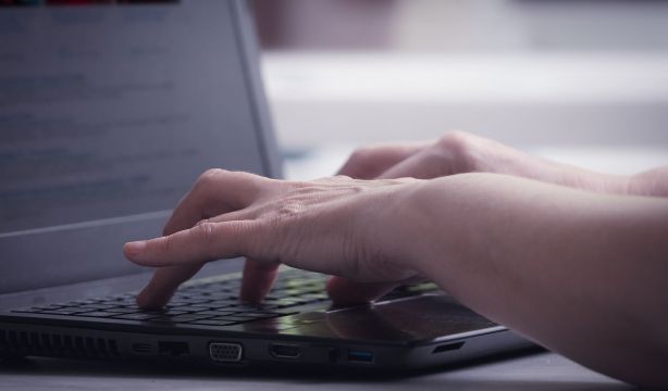 Problemas con el Registro de la Propiedad y Mercantil "online" en el día de su lanzamiento