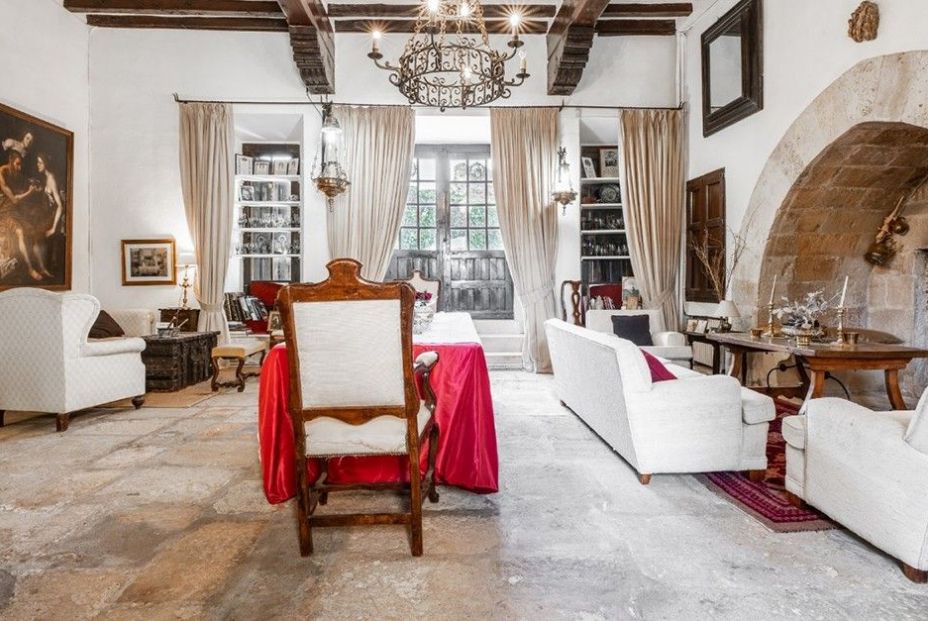 A la venta por 4,8 millones de euros un castillo medieval en Segovia (Idealista) A la venta por 4,8 millones de euros un castillo medieval en Segovia (Idealista)