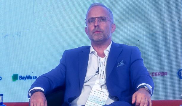 Visalia y Atlantica firman un 'PPA' para una nueva planta solar en España
