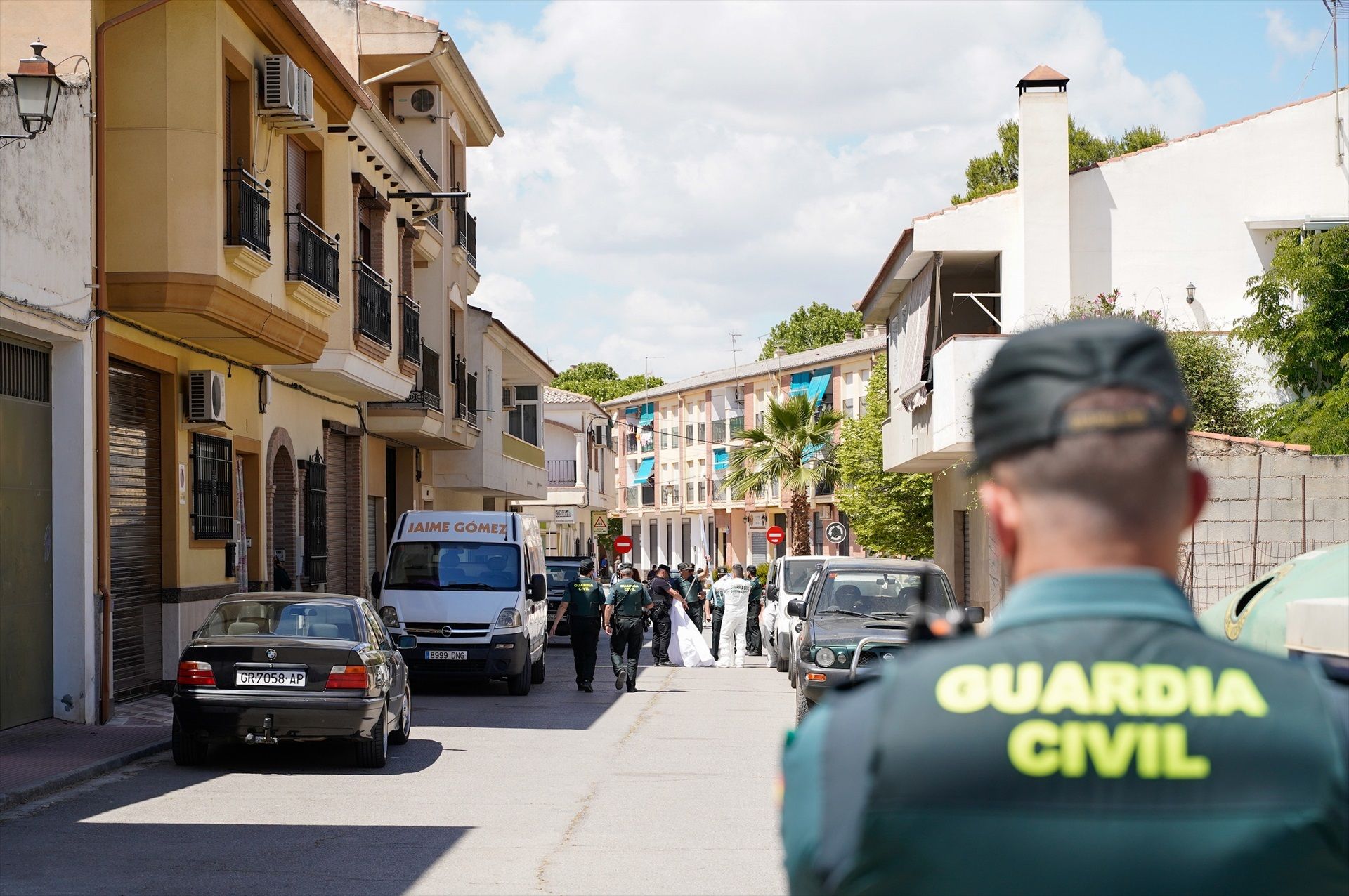 Un hombre mata a sus dos nietos y se suicida tras atrincherarse en su casa en Granada