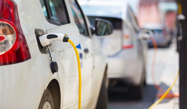 La compra de un coche eléctrico se puede deducir.