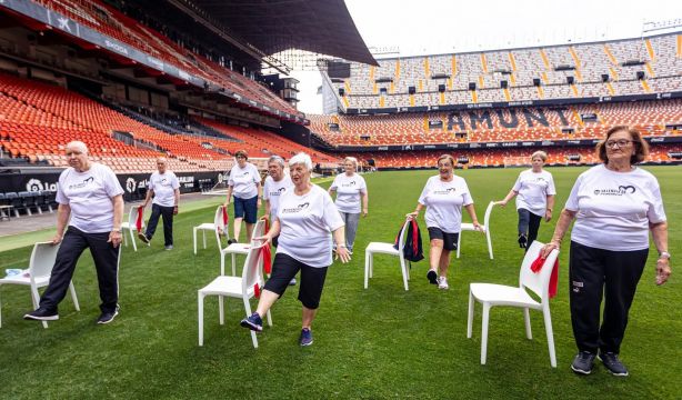 El ejercicio personalizado, clave para envejecer mejor: "Llevaba bastón y ya no"