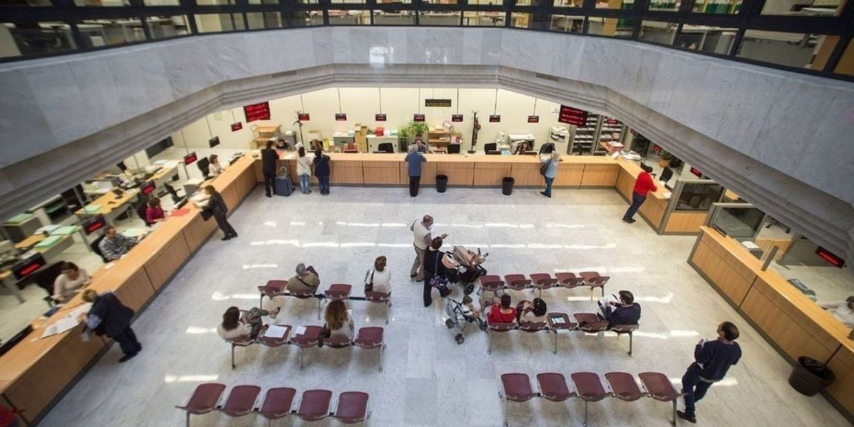 Agencia Tributaria Andalucía puntos de atención a mayores