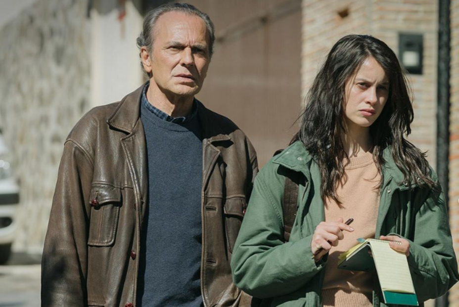 Series actuales con sénior como protagonistas. La Chica de Nieve. Netflix.