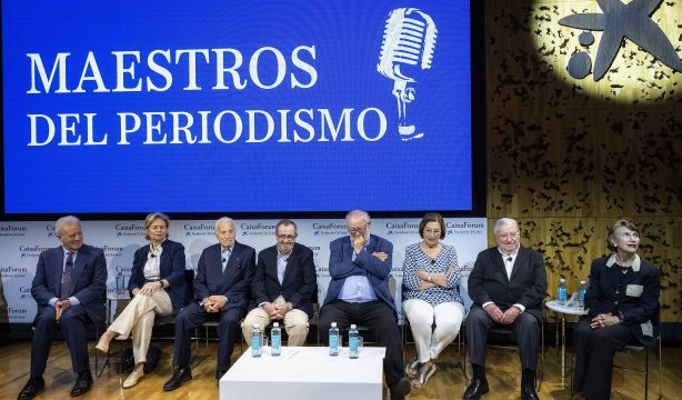 Sánchez-Ocaña, González Urbaneja y Pilar Cernuda, protagonistas de 'Maestros del Periodismo'