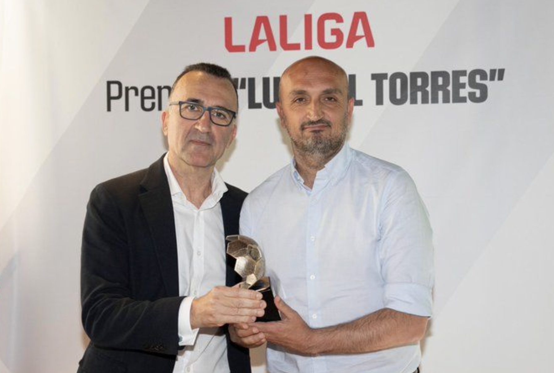Real Betis Balompié y Club Deportivo Mirandés, galardonados en los premios Luis Gil Torres