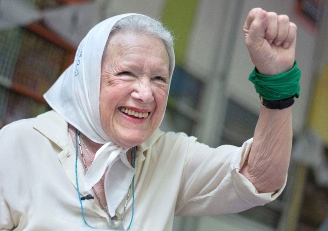 Muere Nora Cortiñas, cofundadora de Madres de Plaza de Mayo, a los 94 años Muere Nora Cortiñas, cofundadora de Madres de Plaza de Mayo, a los 94 años