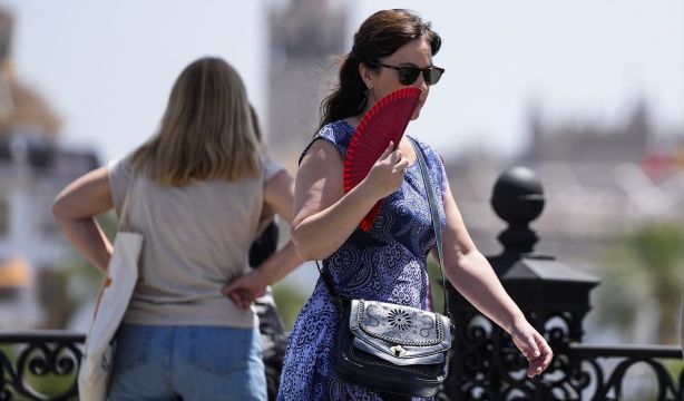 Las temperaturas suben esta semana en todo el país, pero lloverá el fin de semana