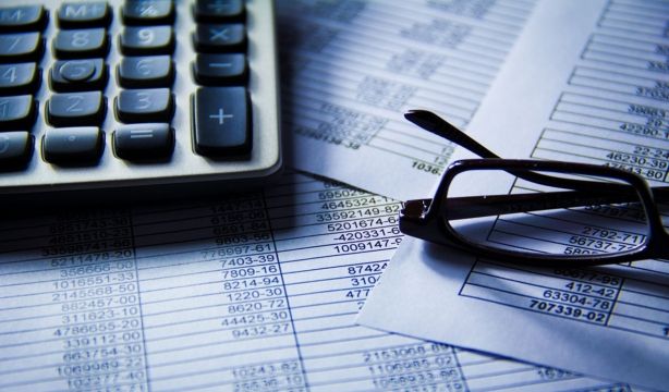 Galicia permitirá a parientes de tercer grado no tributar por herencias de hasta 25.000 euros