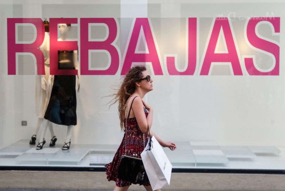 El truco de una trabajadora de Zara para conseguir las prendas agotadas en las rebajas de verano (Europa Press) El truco de una trabajadora de Zara para conseguir las prendas agotadas en las rebajas de verano (Europa Press)