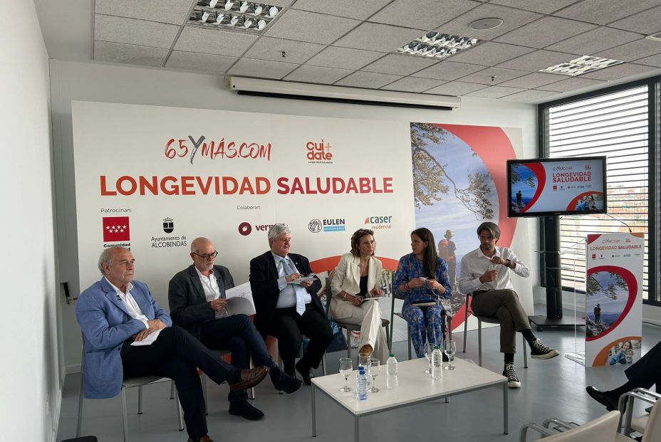 Mesa redonda del evento 'Envejecimiento activo, clave contra la soledad no deseada’ Mesa redonda del evento 'Envejecimiento activo, clave contra la soledad no deseada’