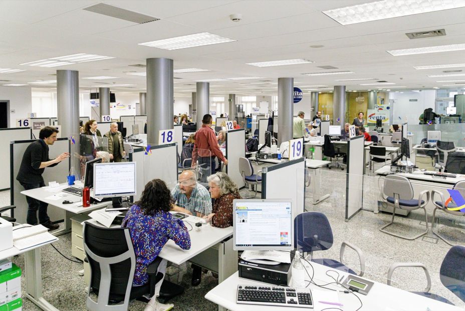 Alertan de que la oferta de empleo público en Hacienda y AEAT no cubrirá las jubilaciones previstas Alertan de que la oferta de empleo público en Hacienda y AEAT no cubrirá las jubilaciones previstas