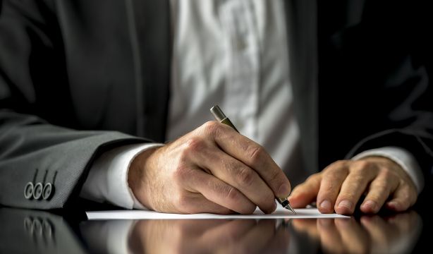 ¿Qué parte de la herencia le corresponde a cada heredero si no hay testamento?