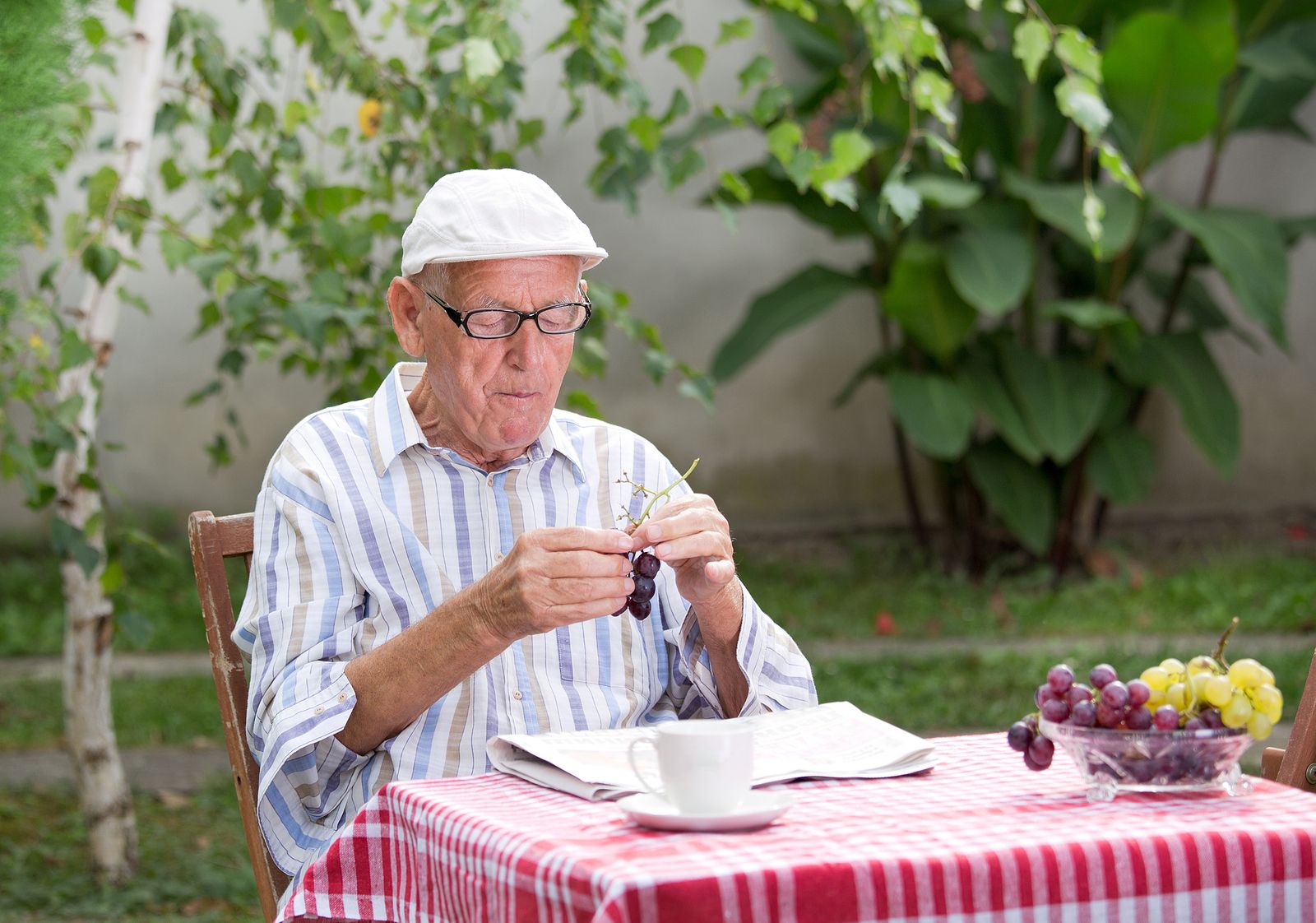 Recomendaciones para cuidar a un familiar con alzhéimer en verano