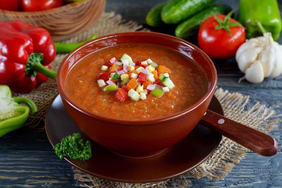 Qué beneficios tiene el gazpacho y en qué casos conviene moderar su consumo (Fuente: BigStock) Qué beneficios tiene el gazpacho y en qué casos conviene moderar su consumo (Fuente: BigStock)