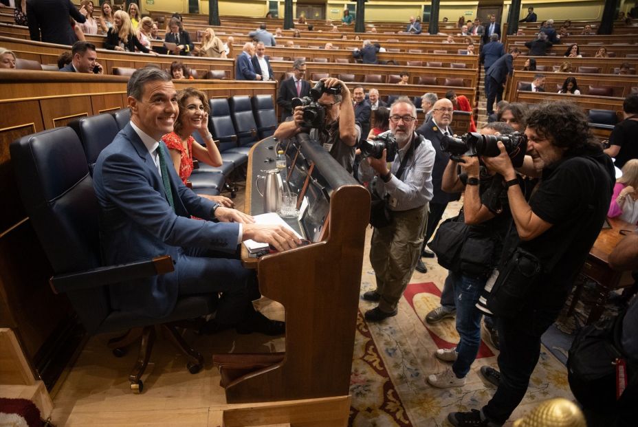 Plan de "regeneración" de Sánchez: limitar la financiación pública de medios, debates por ley... Plan de "regeneración" de Sánchez: limitar la financiación pública de medios, debates por ley...