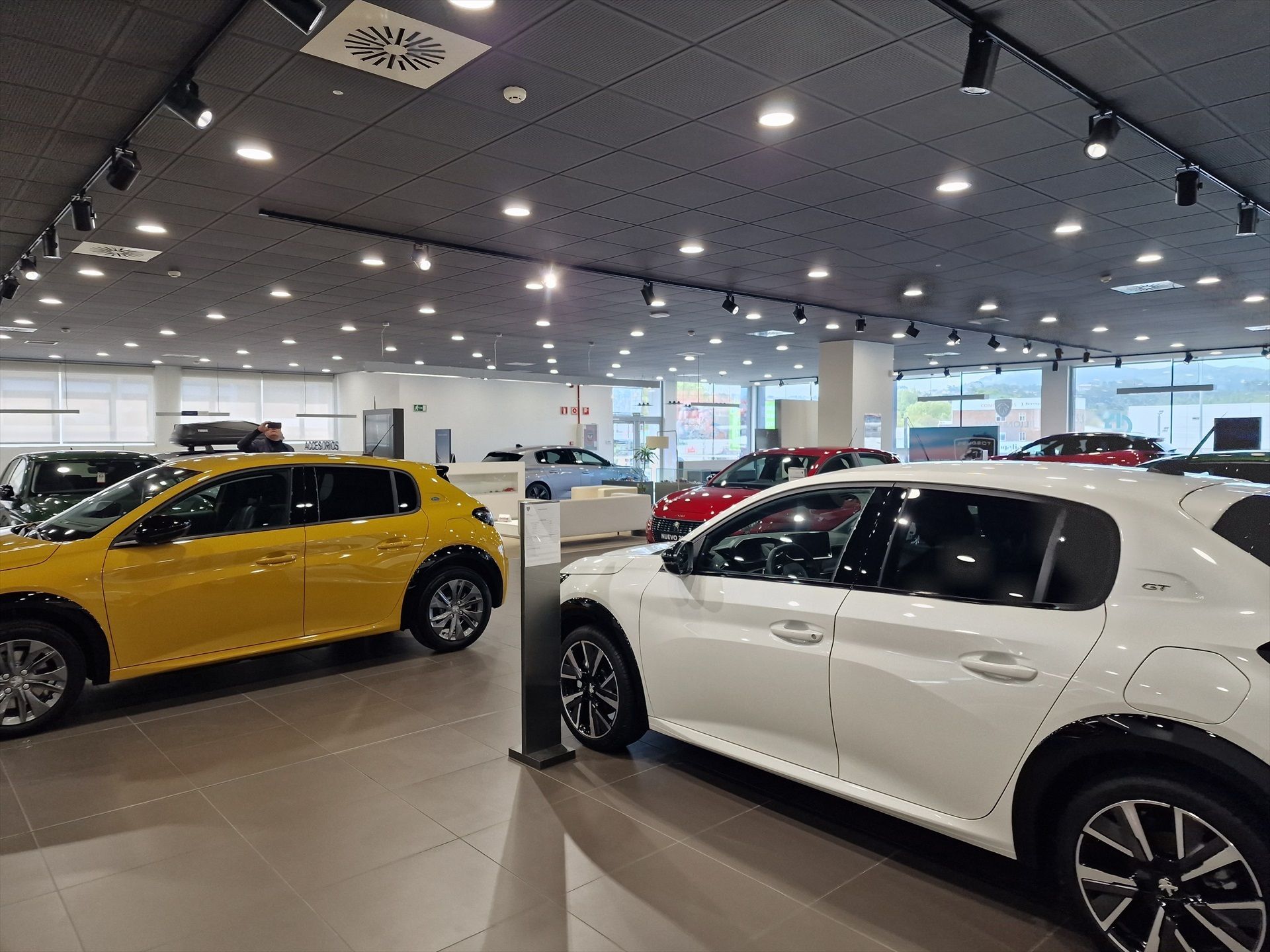 El precio de los coches nuevos se ha disparado casi un 40% en solo cinco años