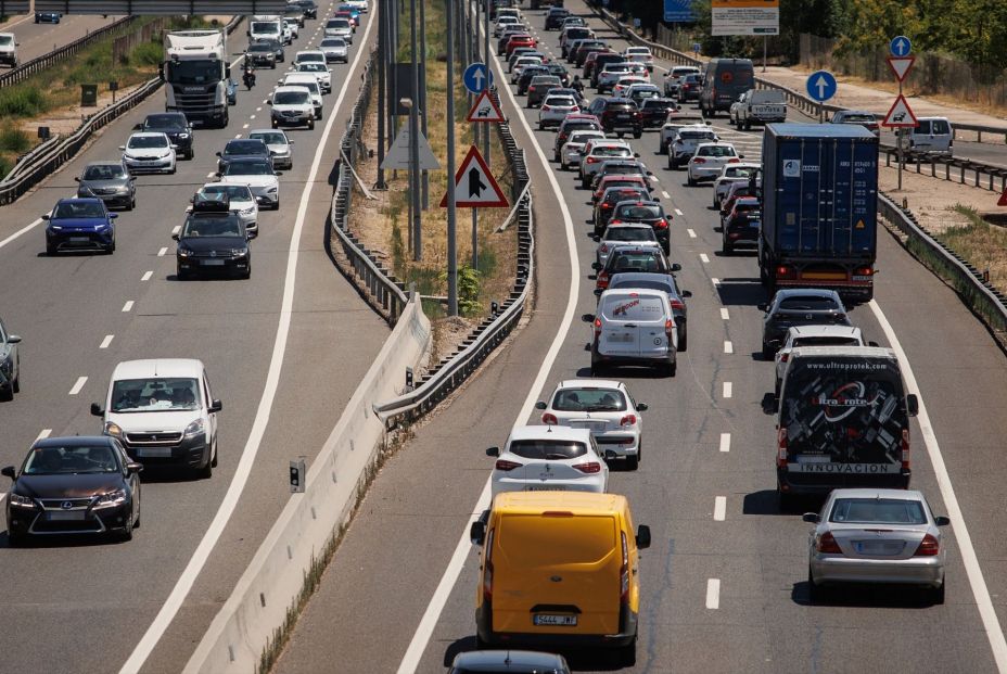 EuropaPress 6085677 atascos autovia a 3 12 julio 2024 madrid espana hoy comienza segunda EuropaPress 6085677 atascos autovia a 3 12 julio 2024 madrid espana hoy comienza segunda