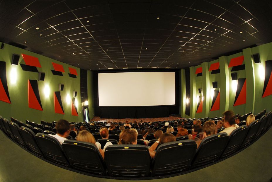 CERMI propone al Congreso una regulación de la accesibilidad al cine y la cultura audiovisual CERMI propone al Congreso una regulación de la accesibilidad al cine y la cultura audiovisual
