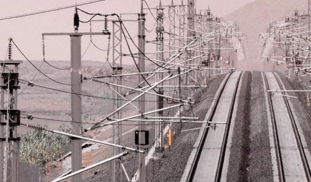 Coxabengoa se adjudica un contrato de electrificación y mantenimiento por 53 millones con ADIF (Europa Press)