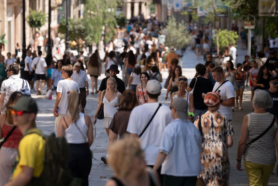 La población residente en España supera ya los 48,7 millones de habitantes. EuropaPress 