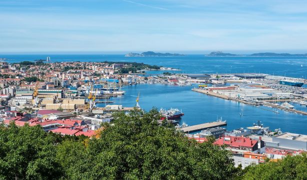 Actividades gratuitas para personas mayores en Vigo (Bigstock)