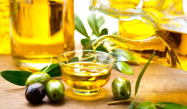El margen de beneficio de los supermercados sobre los productores de aceite de oliva se eleva un 59%