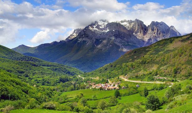5 rutas de senderismo para conocer Cantabria (Bigstock)
