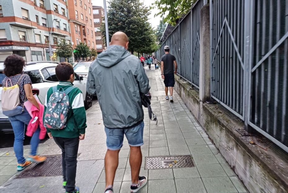 Las familias españolas destinarán de media 2.588 euros por hijo en gasto escolar este curso (Europa Press) Las familias españolas destinarán de media 2.588 euros por hijo en gasto escolar este curso (Europa Press)