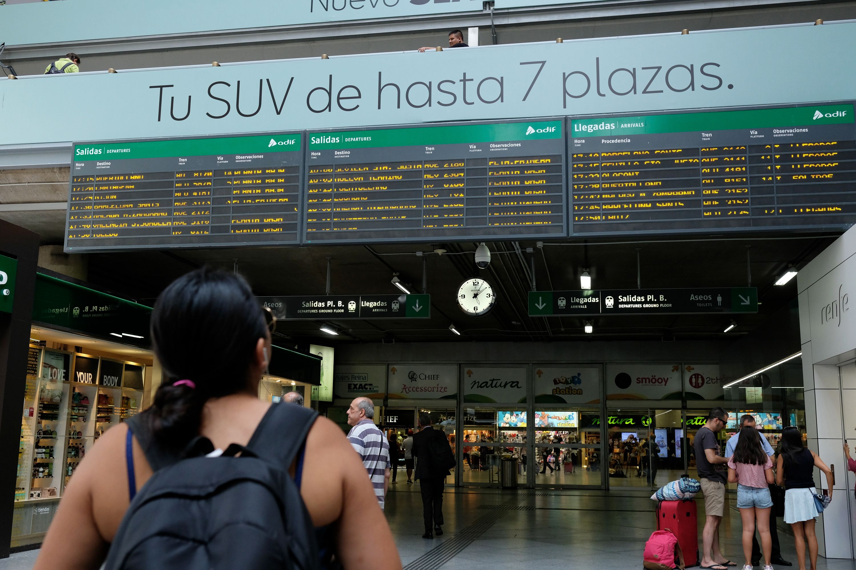 Renfe cancela unos 170 trenes este domingo de 'operación retorno' ante una nueva jornada de paros