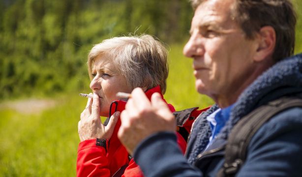 Un estudio lo confirma: fumar también aumenta el riesgo de diabetes tipo 2