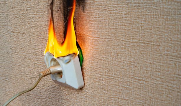 Este es el electrodoméstico que debes desenchufar para evitar incendios