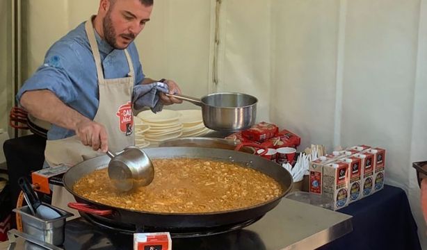 El nuevo caldo natural de marisco de Grupo Gallo, protagonista en el Concurso de Paella de Sueca