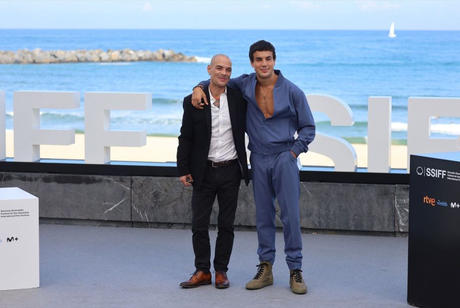 Óscar Casas revive "los éxitos y los infiernos" del gimnasta Gervasio Deferr en 'El gran salto' Óscar Casas revive "los éxitos y los infiernos" del gimnasta Gervasio Deferr en 'El gran salto'