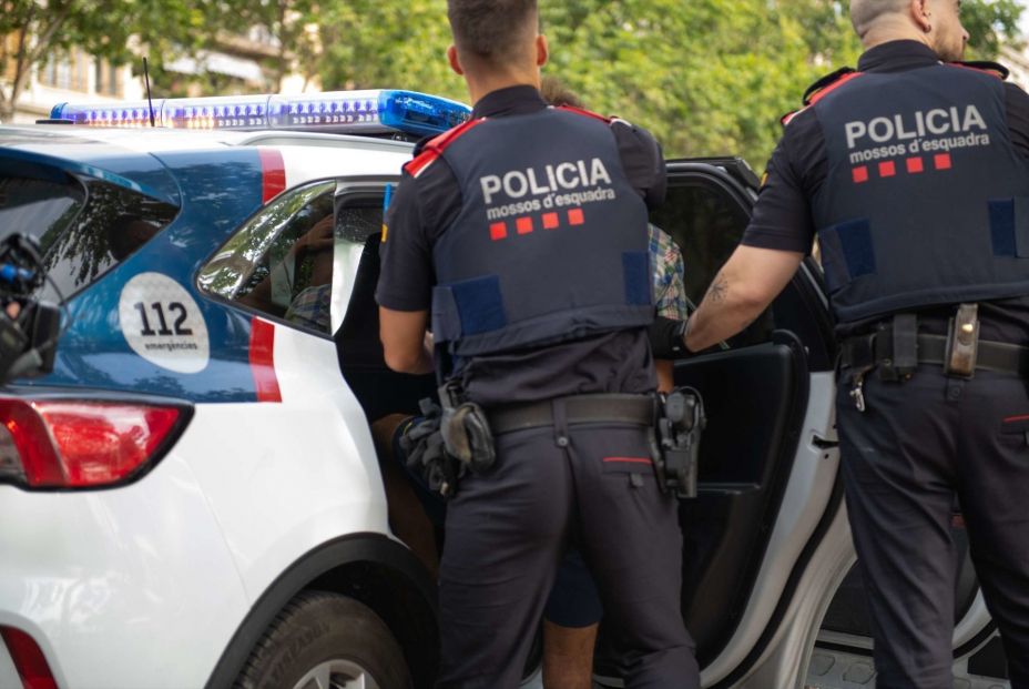 Detenido un empleado de un geriátrico de Barcelona por una presunta agresión sexual Detenido un empleado de un geriátrico de Barcelona por una presunta agresión sexual