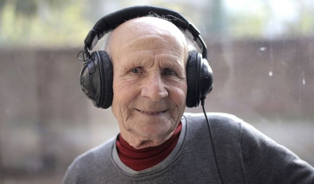 "Los supercentenarios tienen en común que les gusta la música"