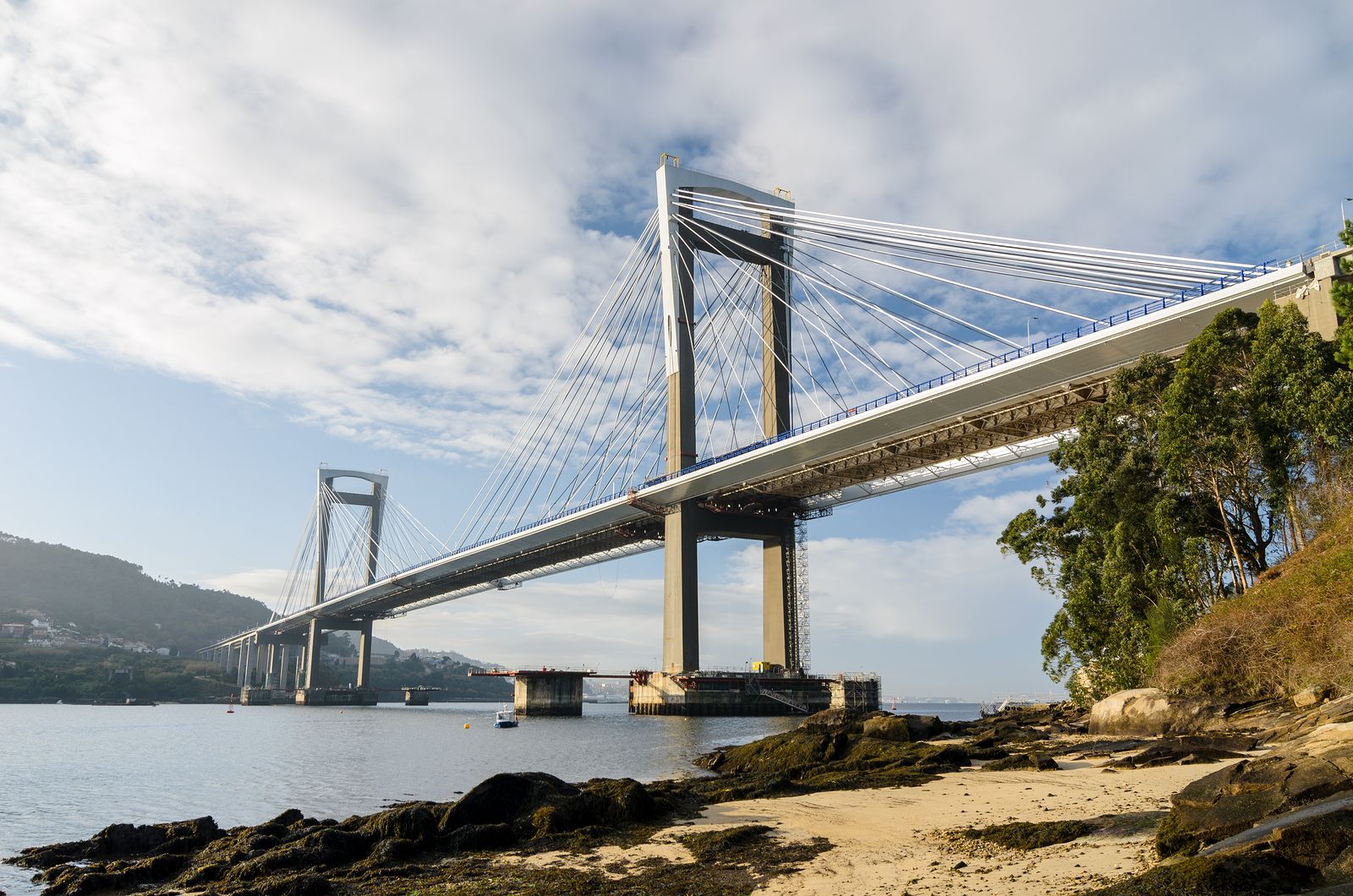 El puente sobre la ría de Vigo, el segundo mejor del mundo