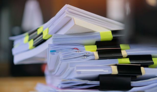 Pensión para las amas de casa en 2024: ¿qué documentos necesito para solicitarla?
