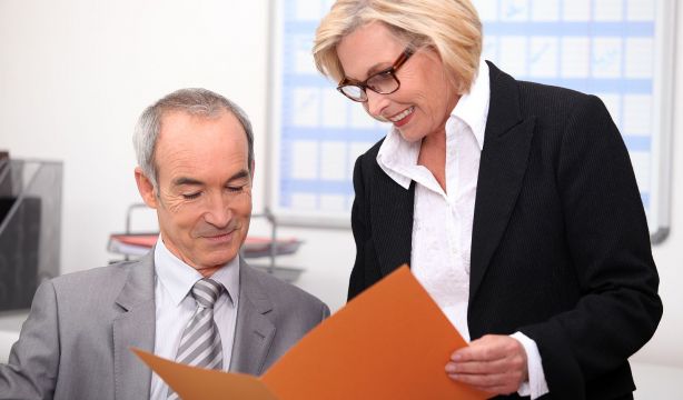 Los mayores de 55 años ganan peso en las empresas españolas: ya suponen el 26% de las plantillas