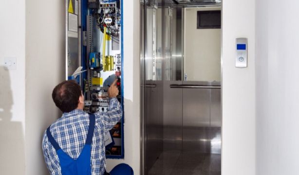 La Justicia pone límites al pago de obras de instalación de ascensores